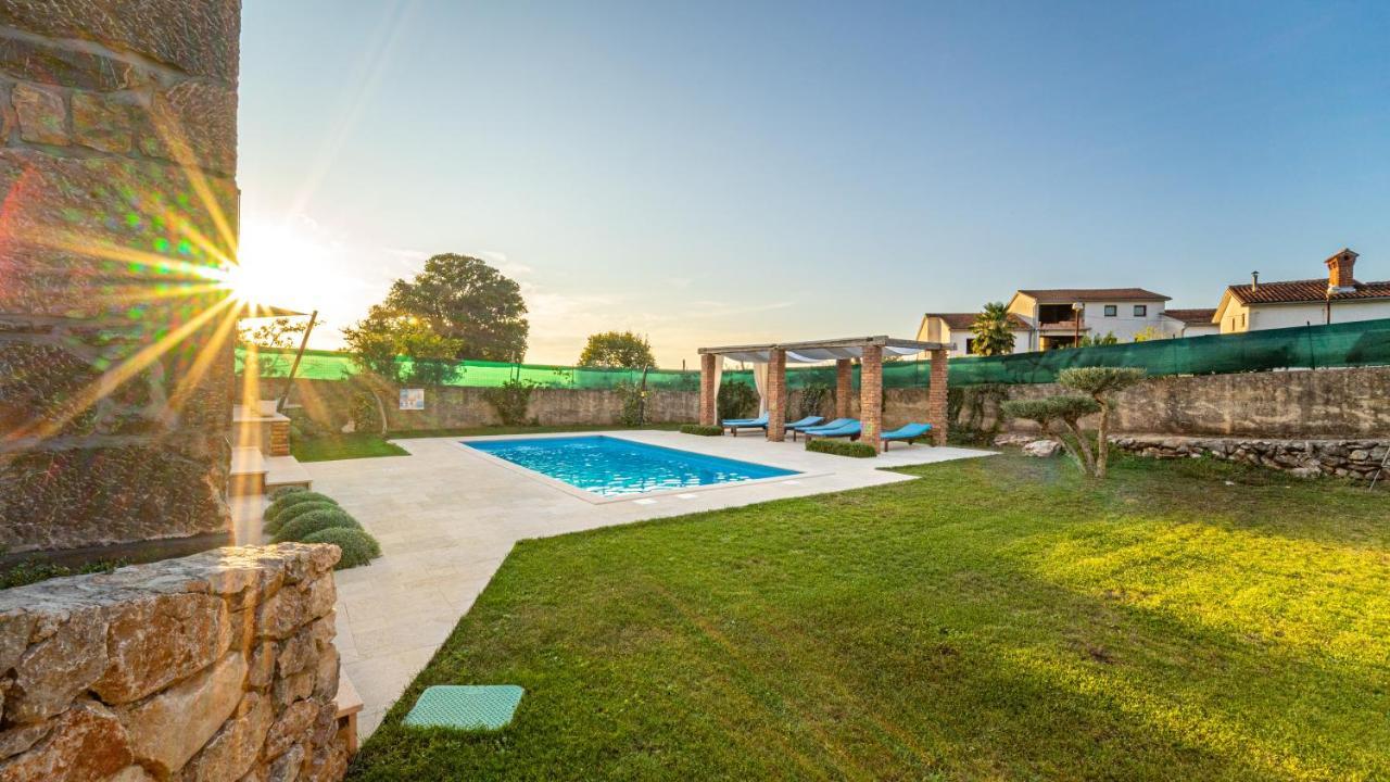 Villa Campiello Heated Pool 비르브닉 외부 사진