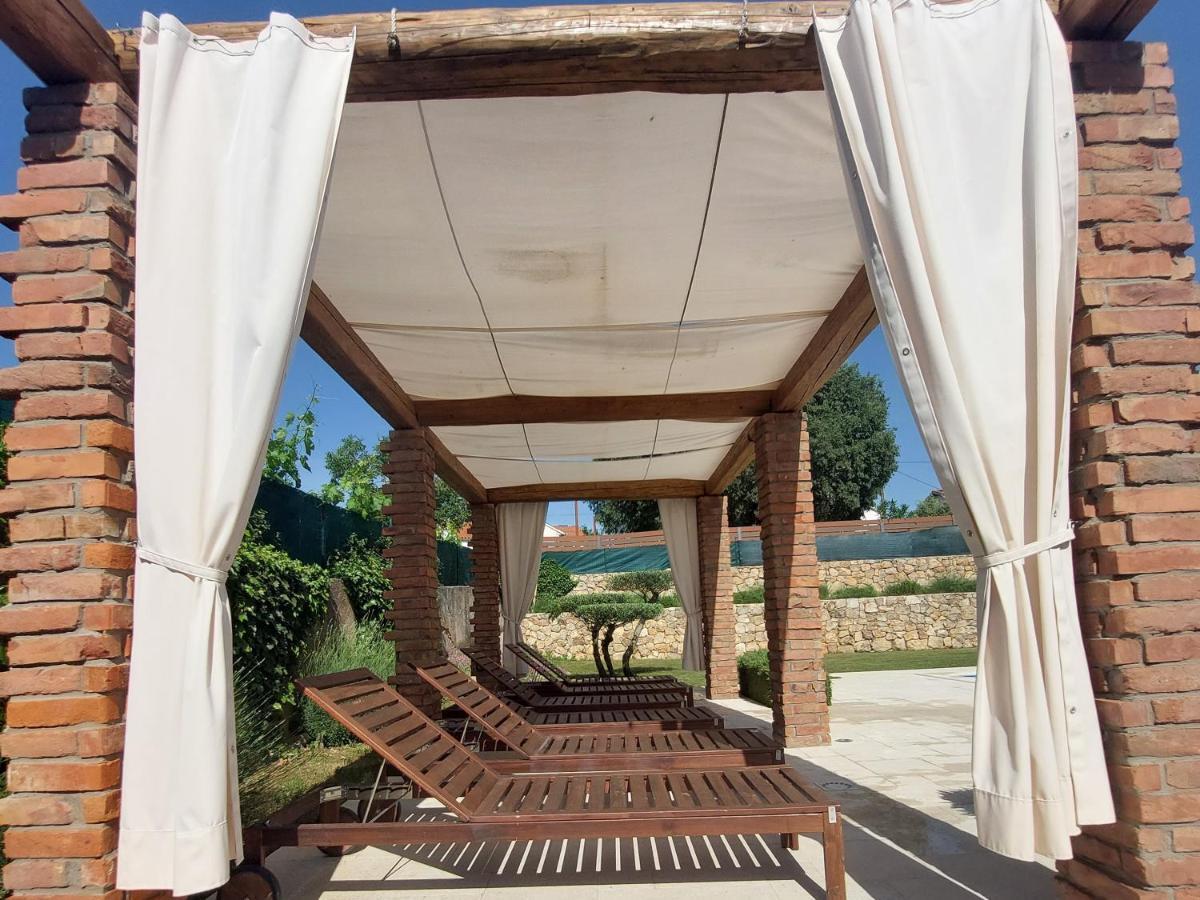 Villa Campiello Heated Pool 비르브닉 외부 사진