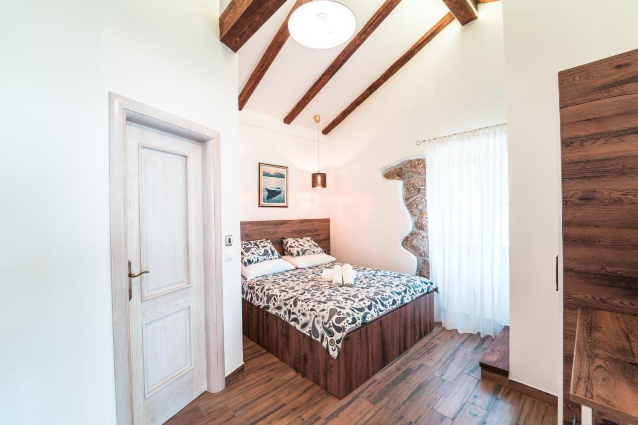 Villa Campiello Heated Pool 비르브닉 외부 사진
